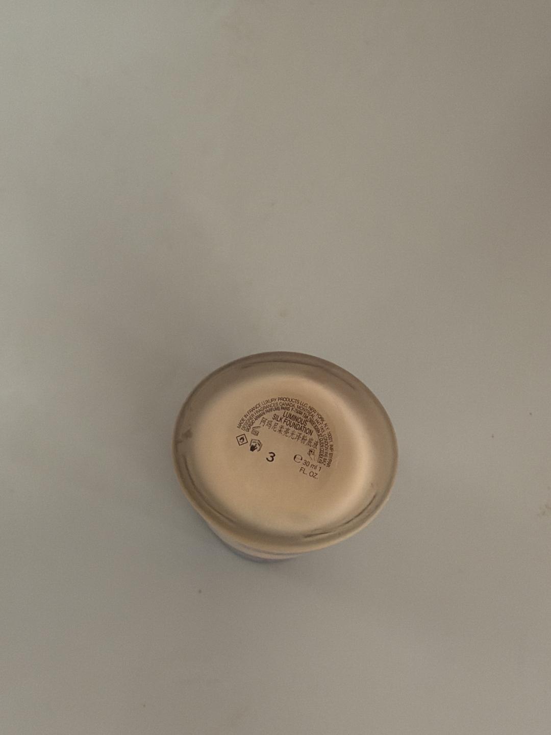 Giorgio Armani Тональный крем Giorgio Armani Luminous Silk Foundation 03 — фото 2
