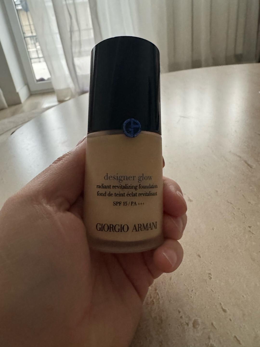 Giorgio Armani Giorgio Armani Designer Glow тональная основа — фото 2