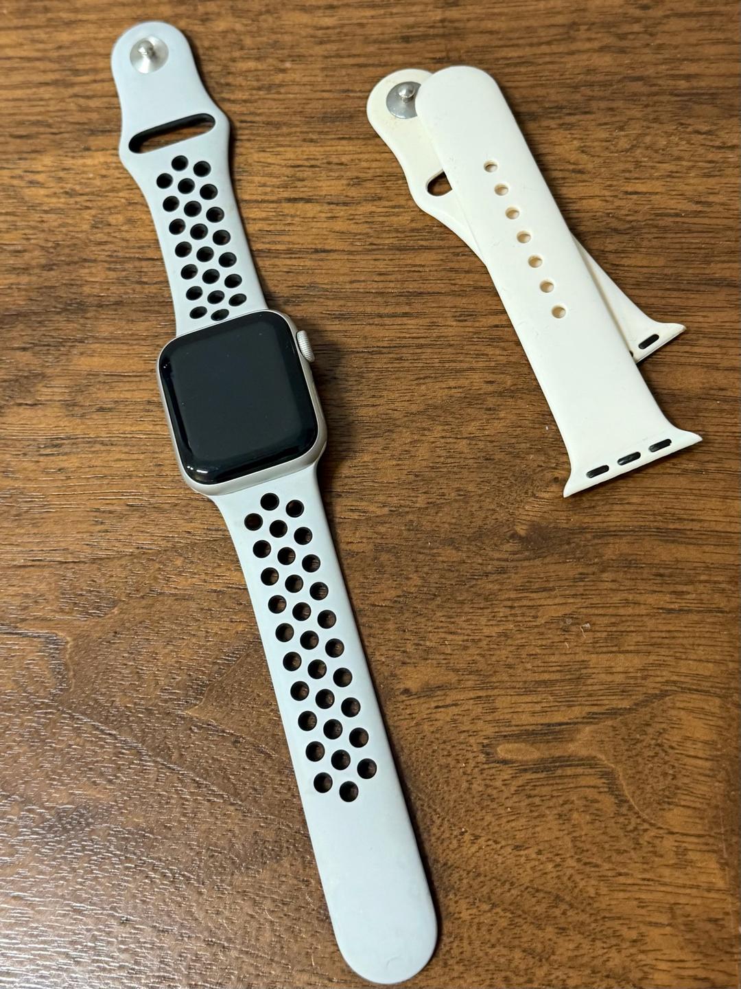 Apple Смарт-часы Apple Watch Nike SE 40mm — фото 2