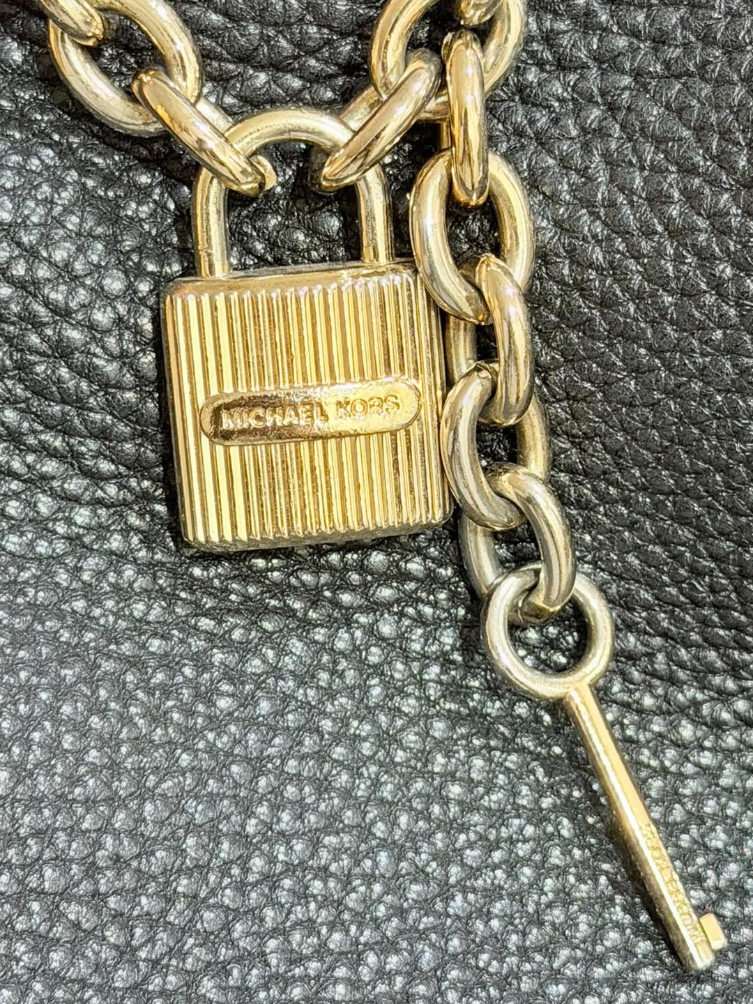 Michael Kors Сумка-ведро Michael Kors — фото 2