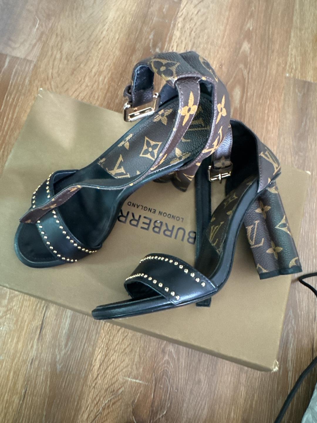 Louis Vuitton Босоножки Louis Vuitton — фото 2