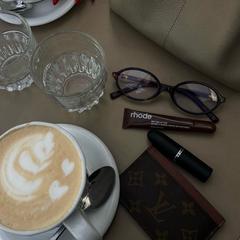 girlboss.at