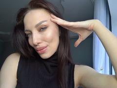 Kira18