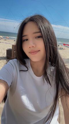 Adina_
