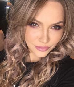 Elena.liv