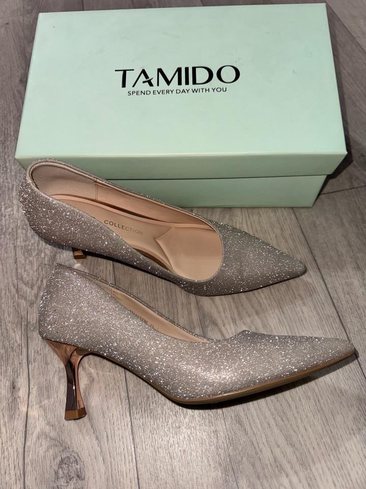 Туфли на удобных каблуках от Tamido