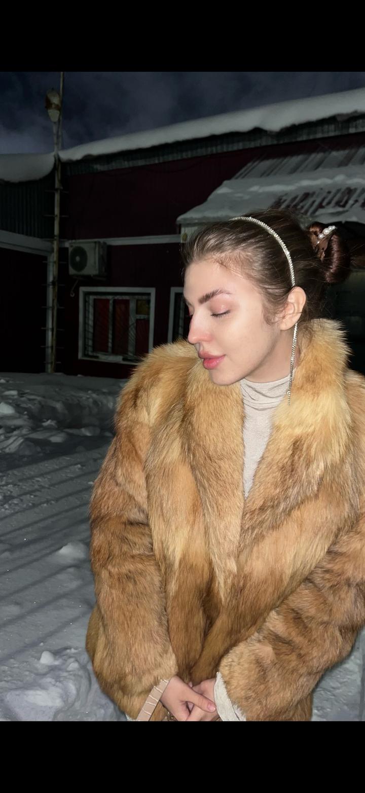 Шуба из натурального лисьего меха