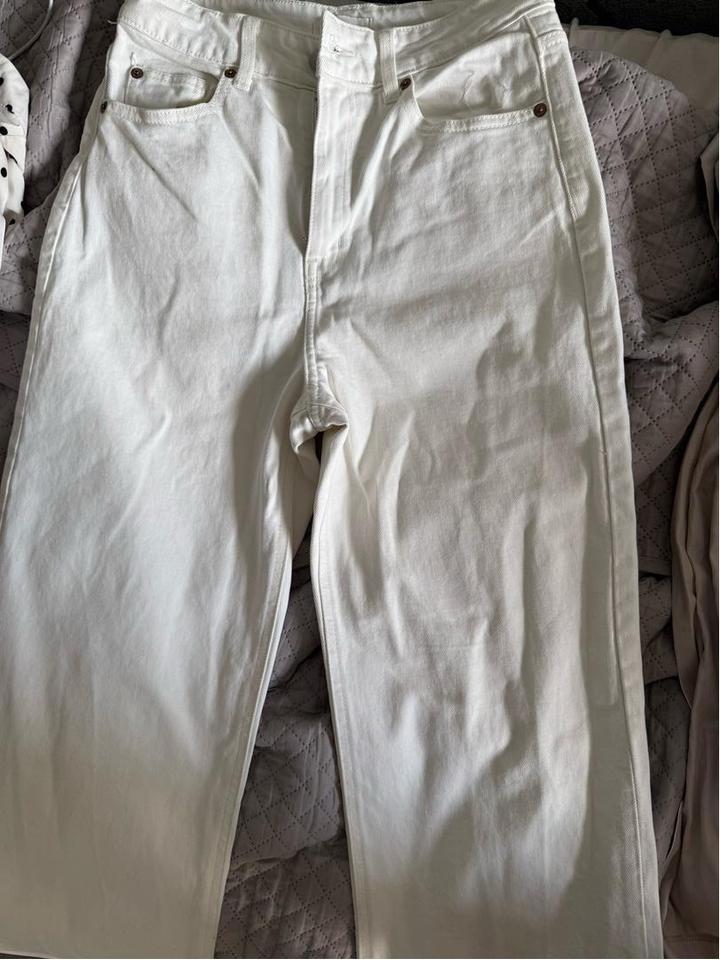 H&M