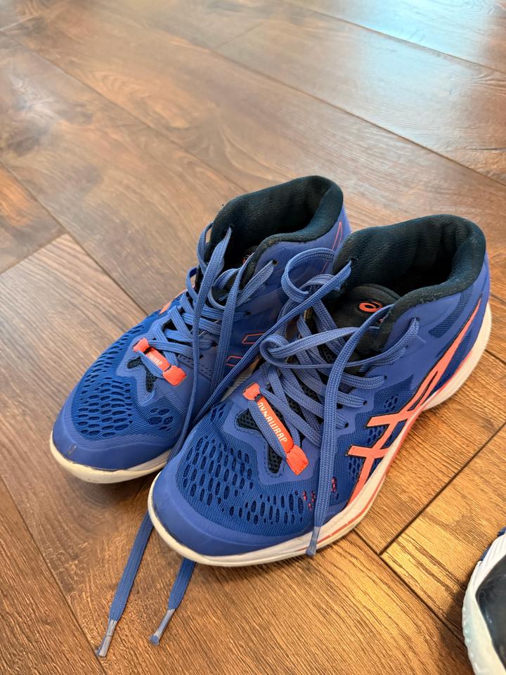 ASICS