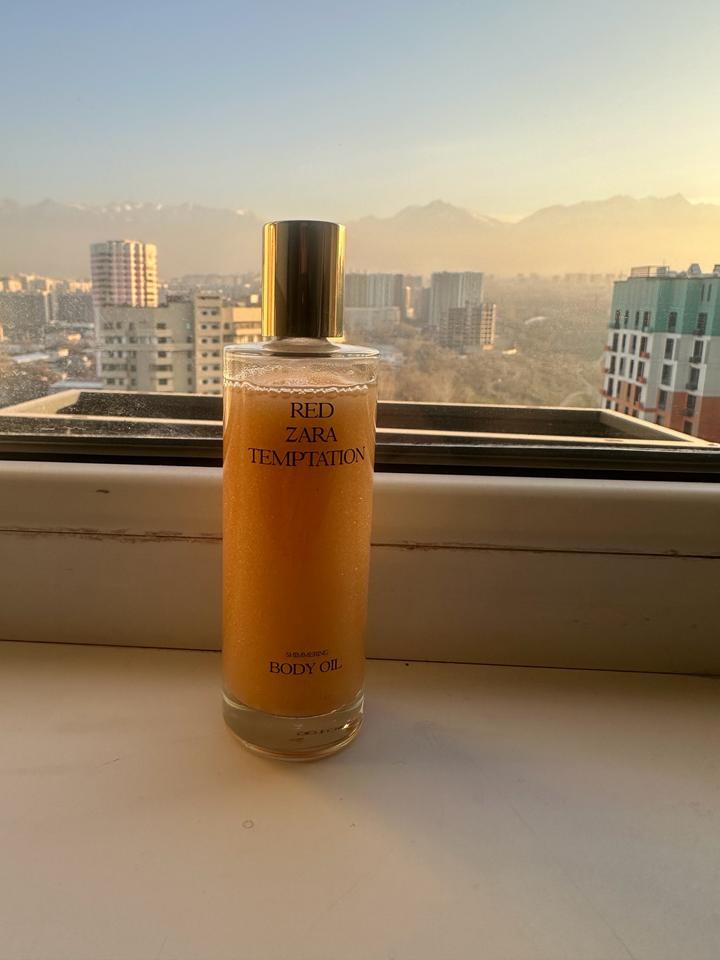 Zara Shimmering body oil