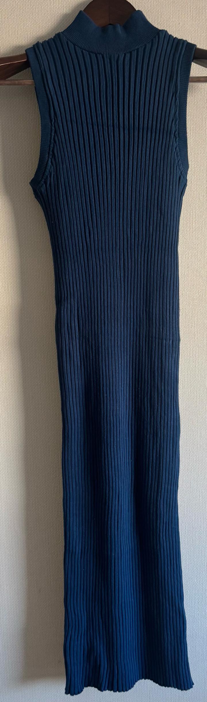Платье Zara в рубчик