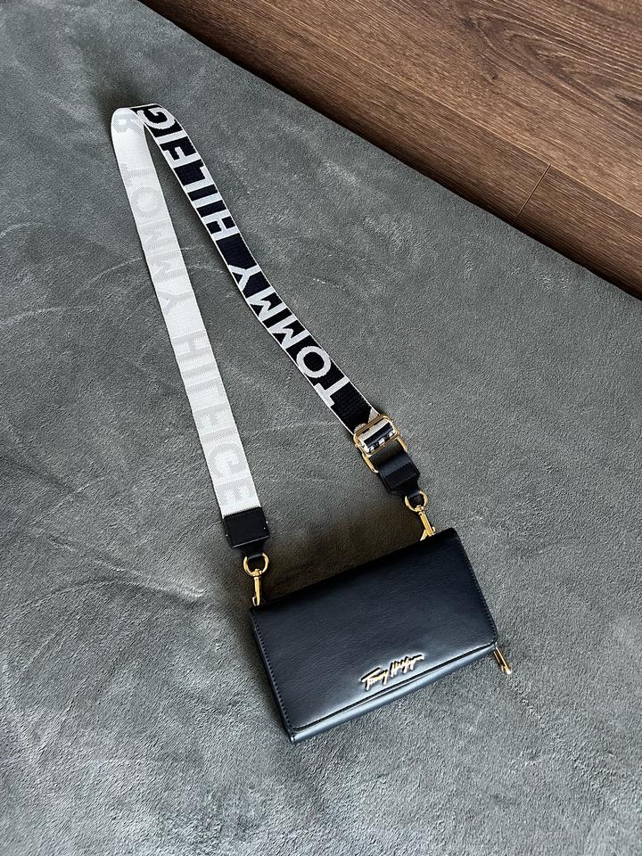 Сумка Tommy Hilfiger