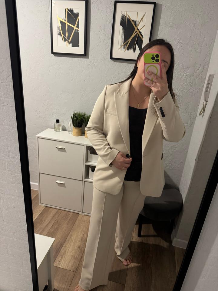 Костюм женский ZARA