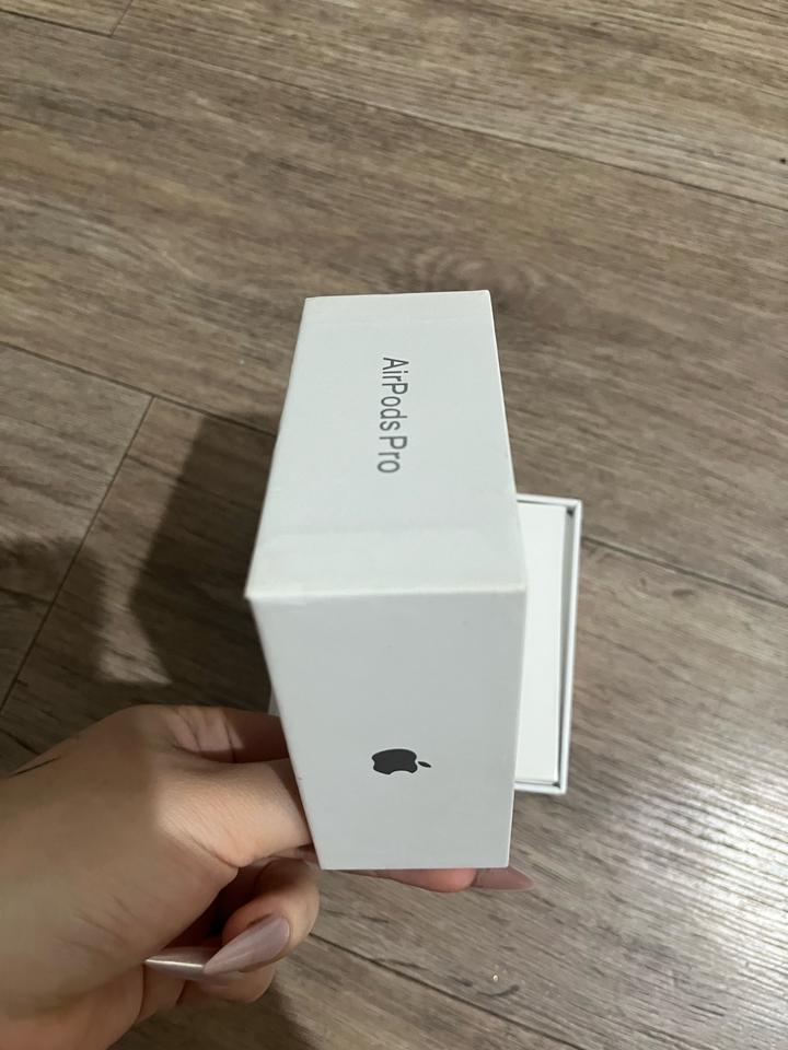 Наушники Apple AirPods Pro 2-го поколения