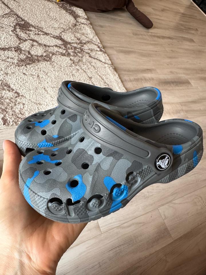 Crocs