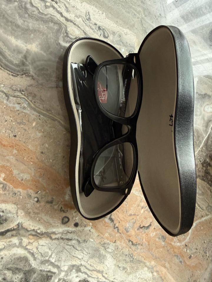 Ray-Ban