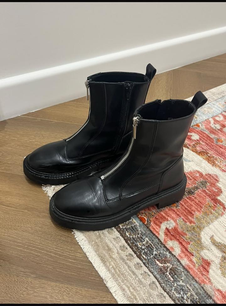 Zara Ботинки на молнии