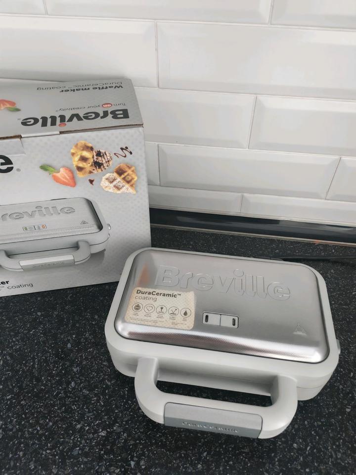 Вафельница керамическая Breville Европа