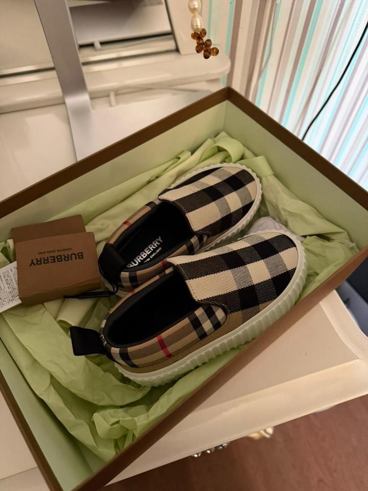 Слипоны Burberry