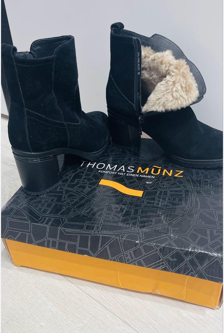Ботильоны замшевые с мехом Thomas Munz, 39 разм