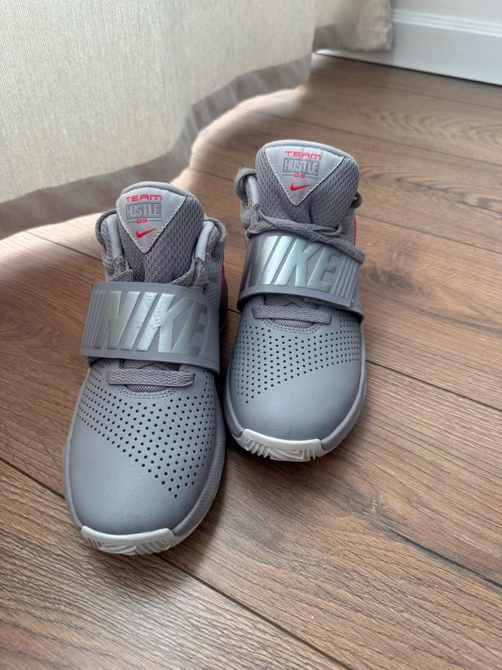 Nike