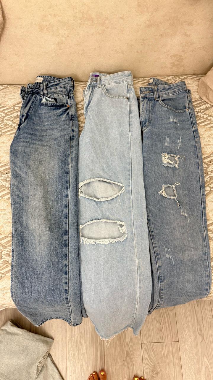 Levi's