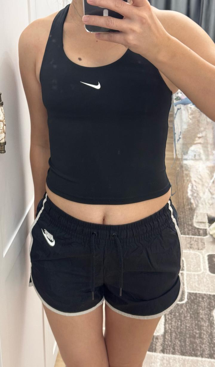 Спортивный комплект Nike