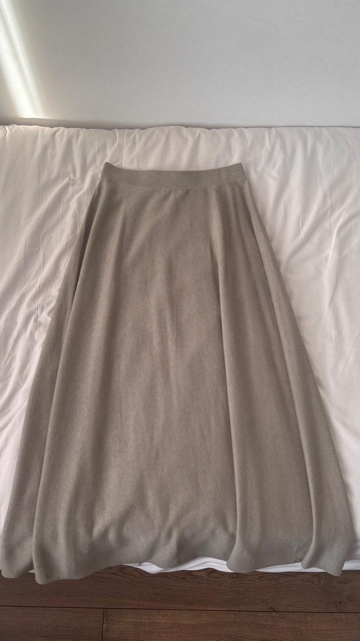 Massimo Dutti Трикотажная юбка миди
