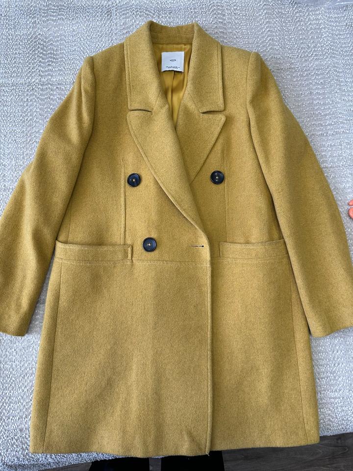 Пальто от Mango