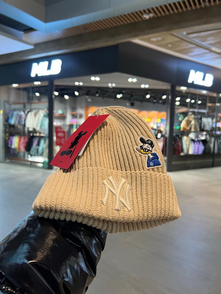MLB