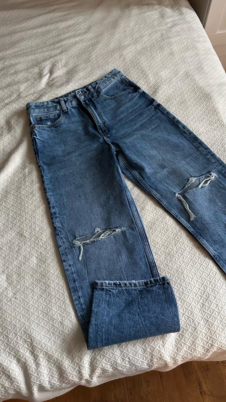 Джинсы Bershka