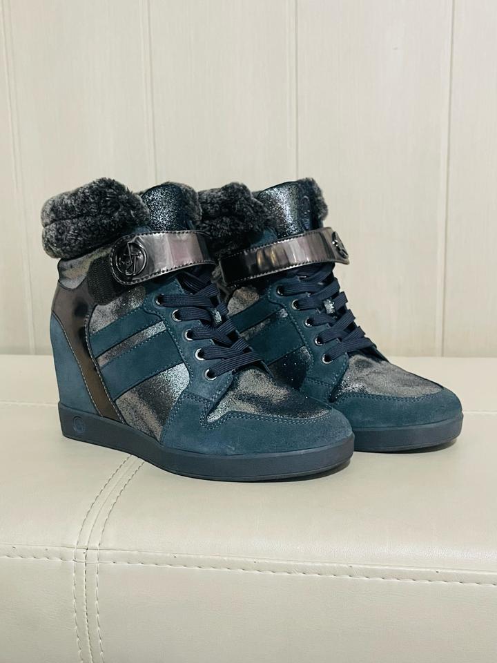 Сникерсы Armani Jeans на танкетке