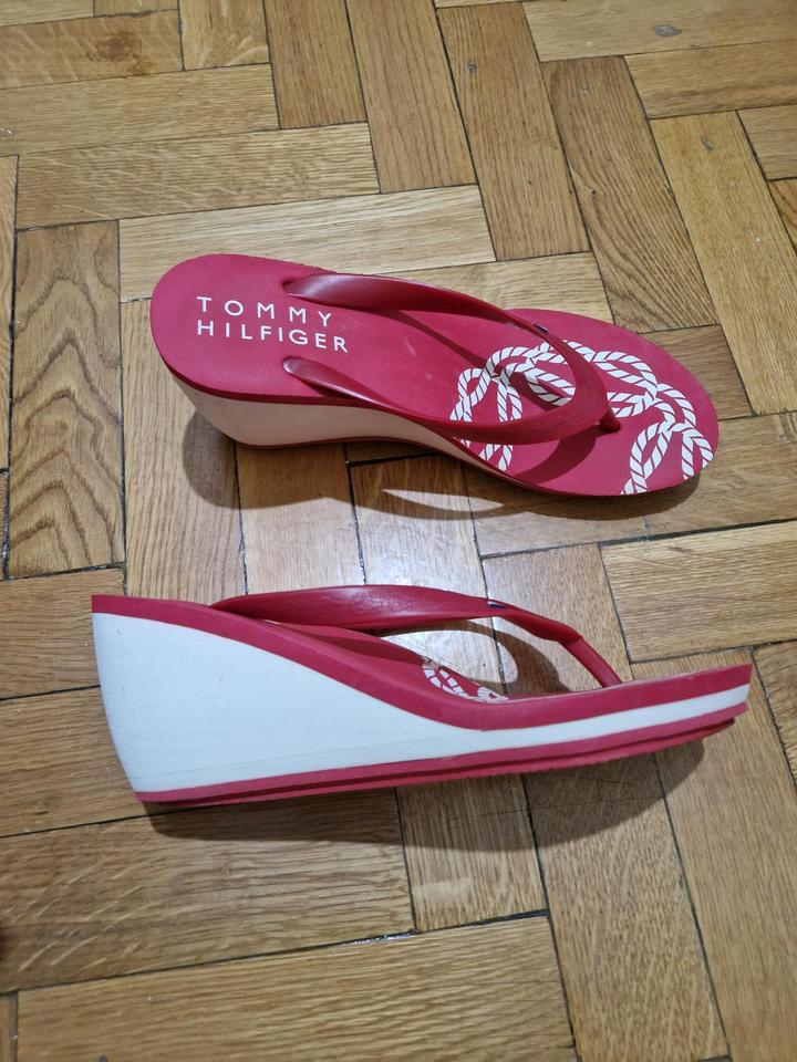 Tommy Hilfiger