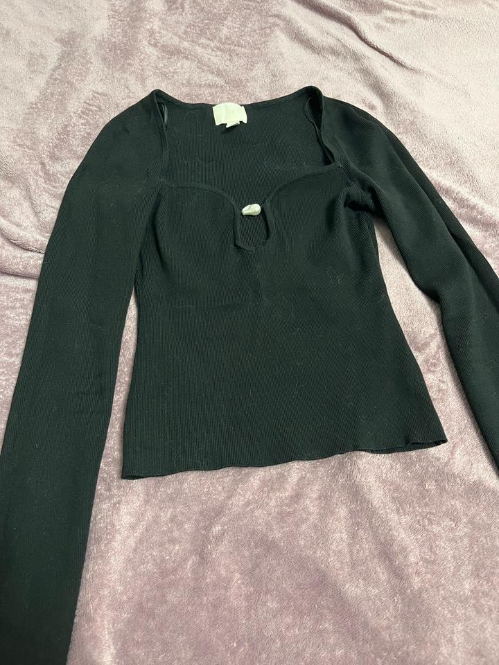 Джемпер H&M с вырезом