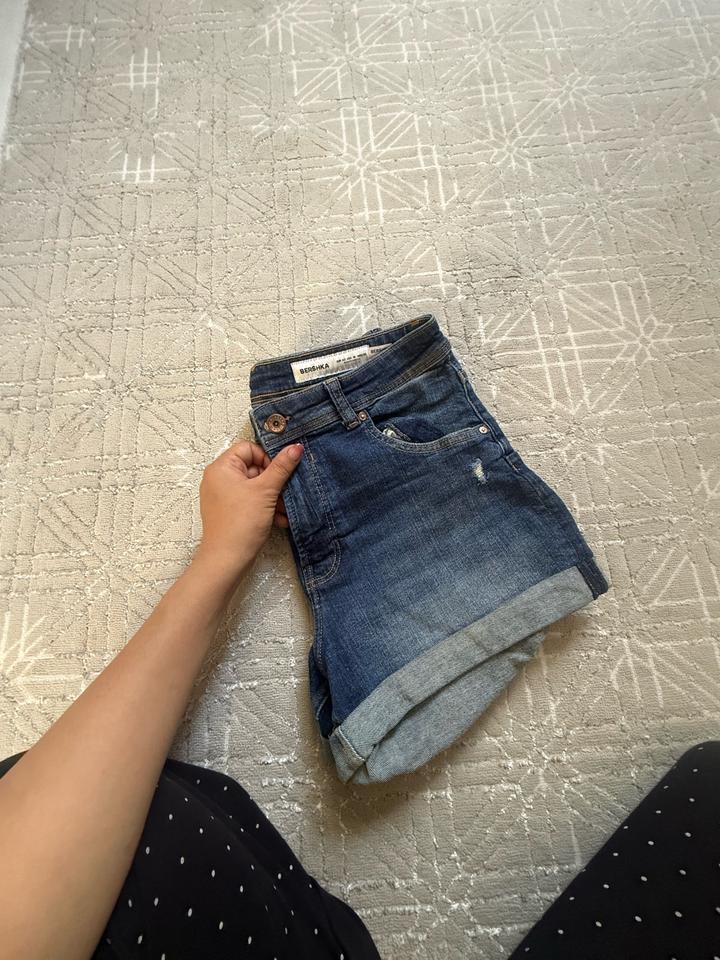 Джинсовые шорты Bershka