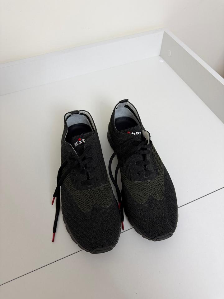 Кроссовки Kiton