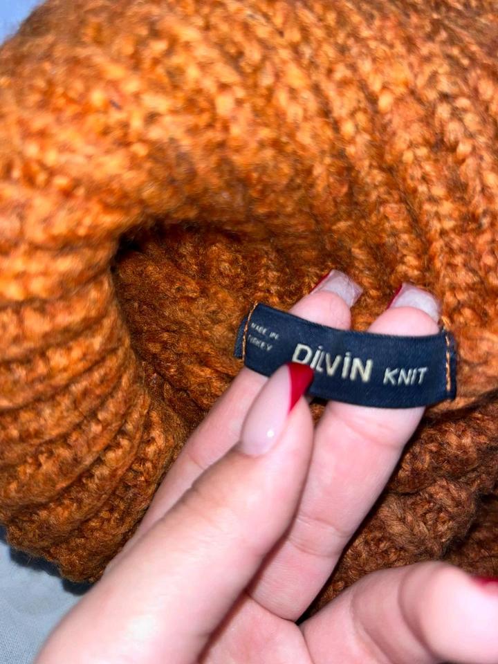 Оранжевый джемпер Dilvin
