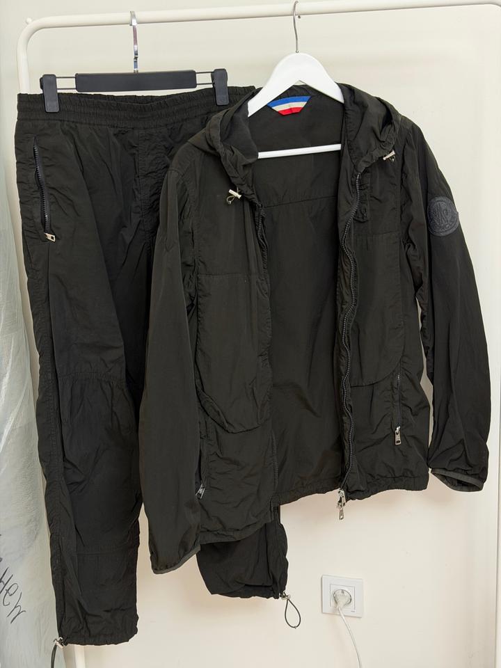 Спортивный костюм Moncler
