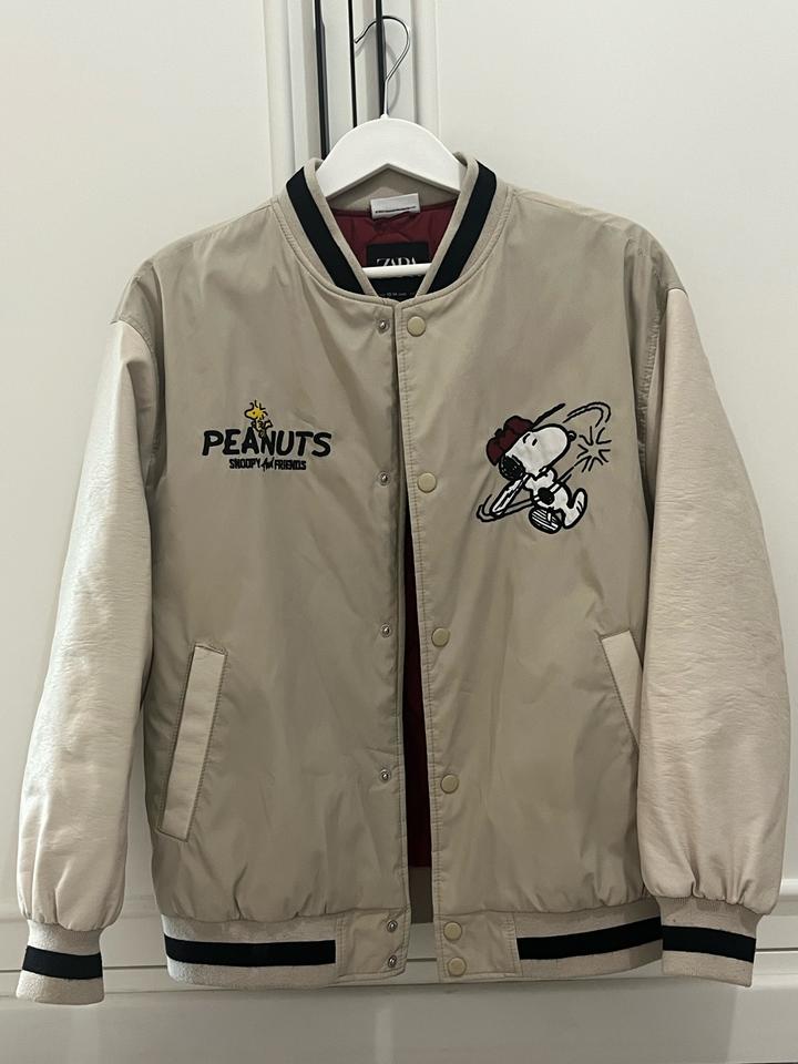 Бомбер ZARA Snoopy
