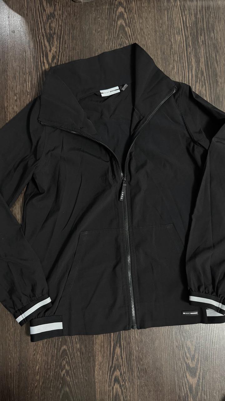 DKNY