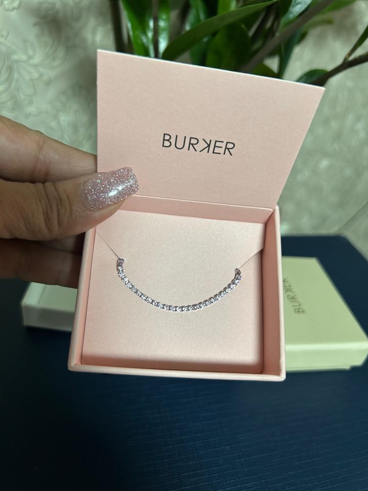 «Сотканный из света: ваш новый ювелирный роман с BURKER»✨✨✨