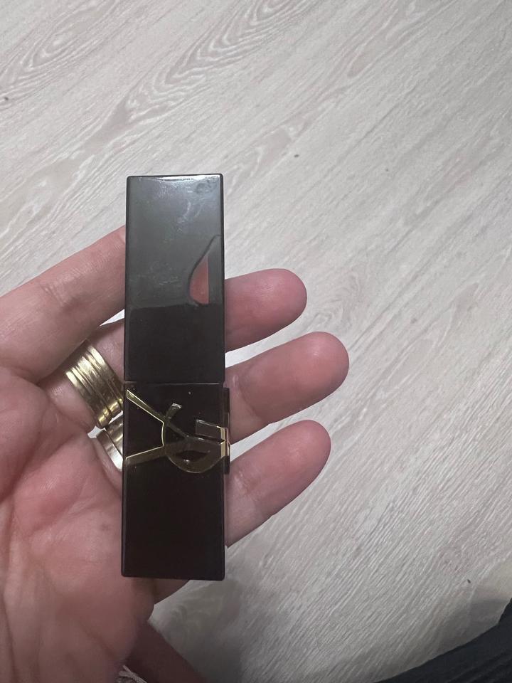 Yves Saint Laurent