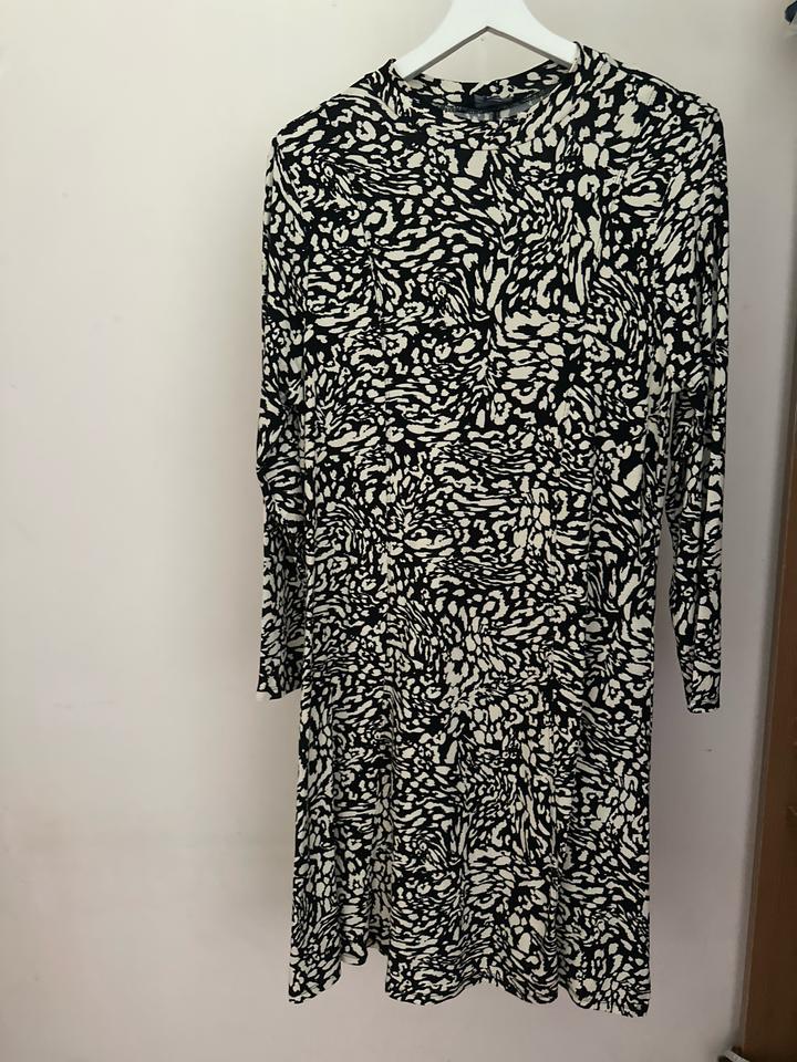 Dorothy Perkins