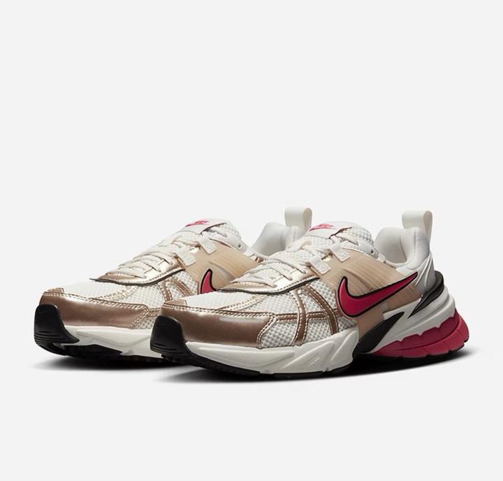 Кроссовки Nike