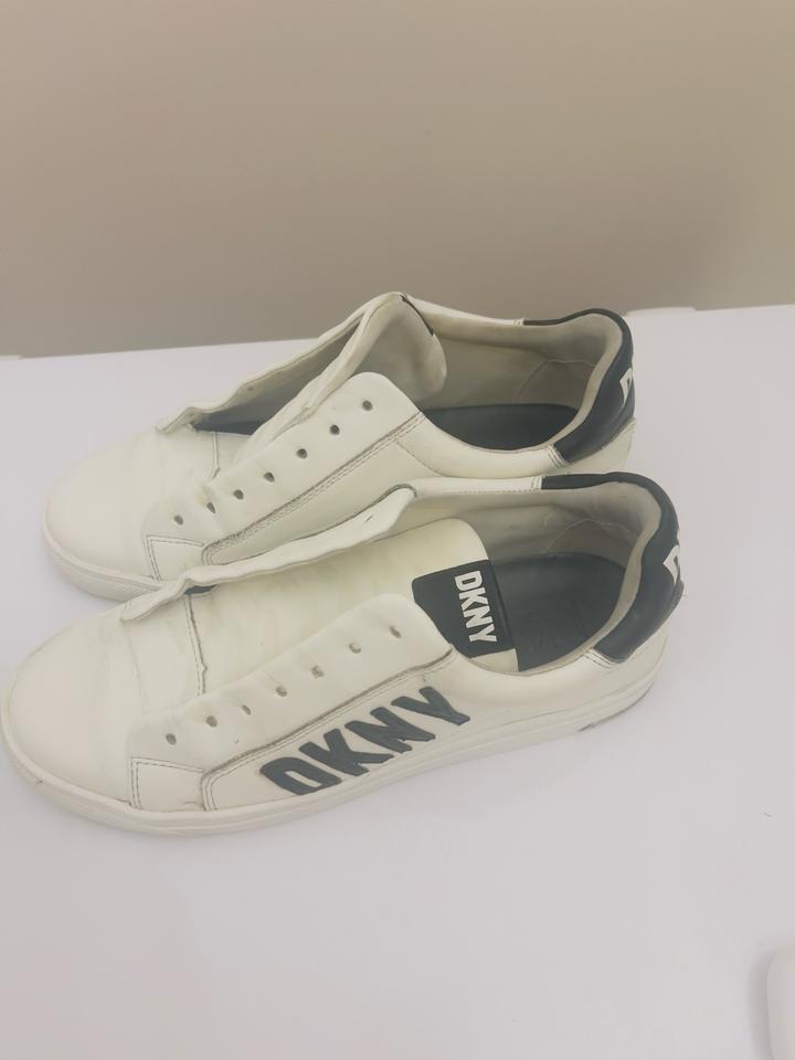 DKNY
