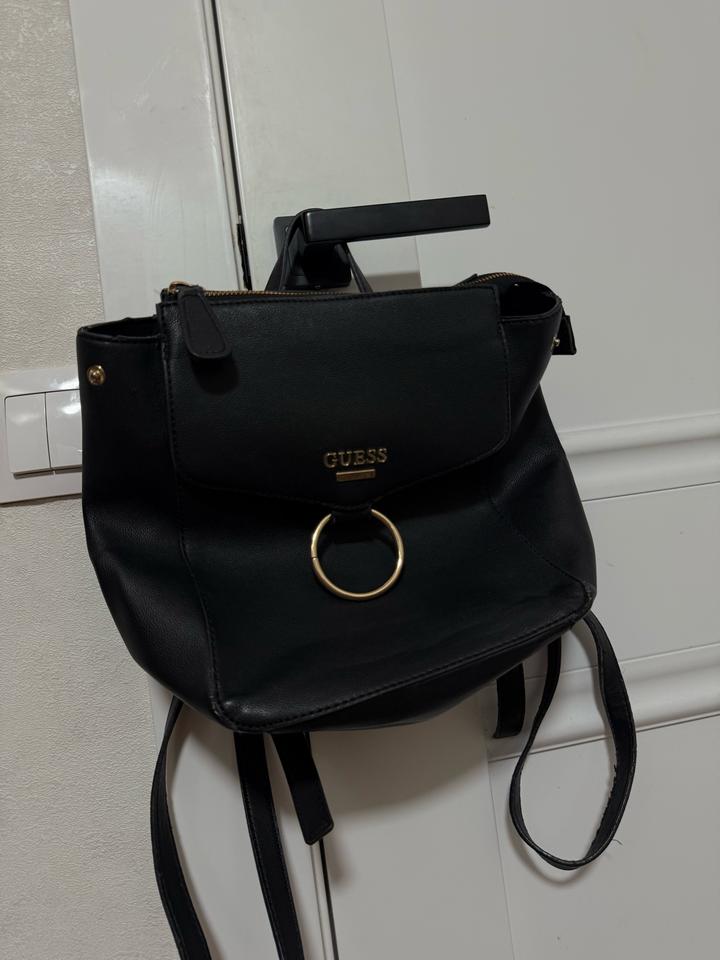 Рюкзак Guess