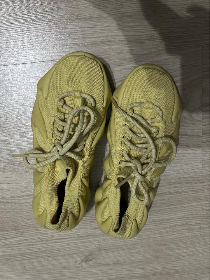 Кроссовки Yeezy