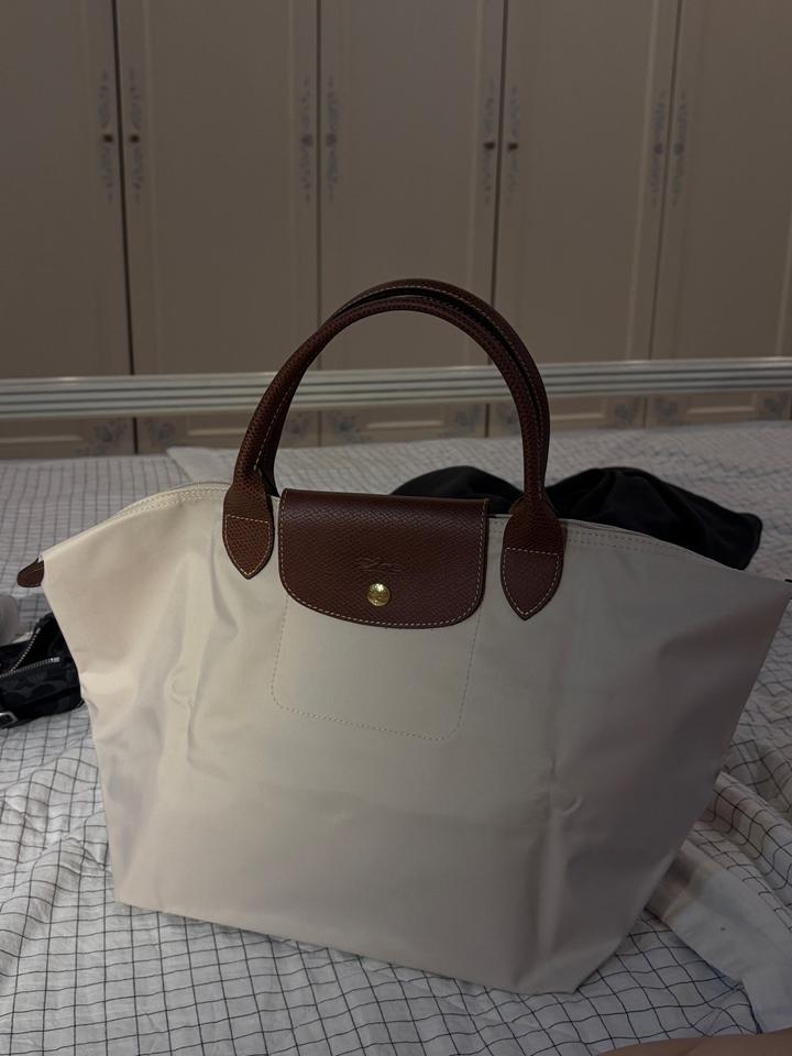 Longchamp