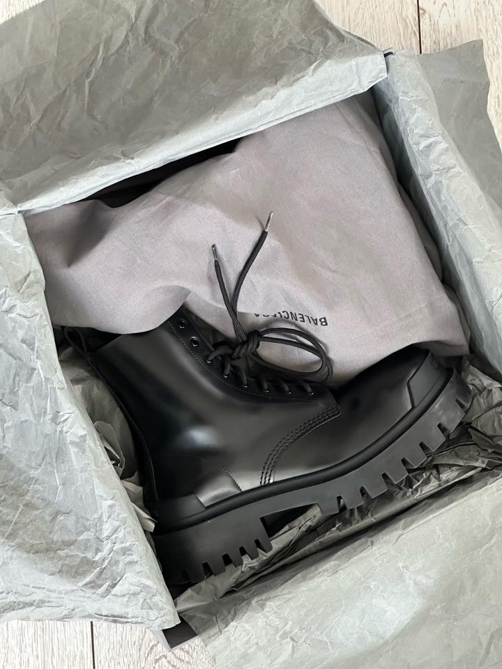 Ботинки Balenciaga Strike