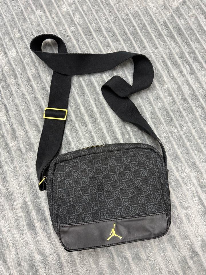 Сумка Jordan Monogram